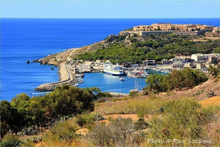 Fort Chambray Harbor Breeze Ghajnsielem Bagian luar foto
