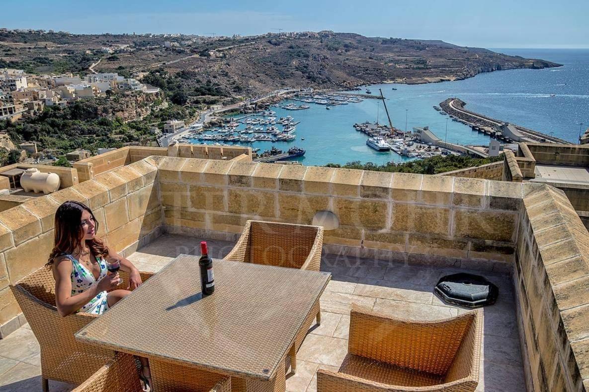 Fort Chambray Harbor Breeze Ghajnsielem Bagian luar foto